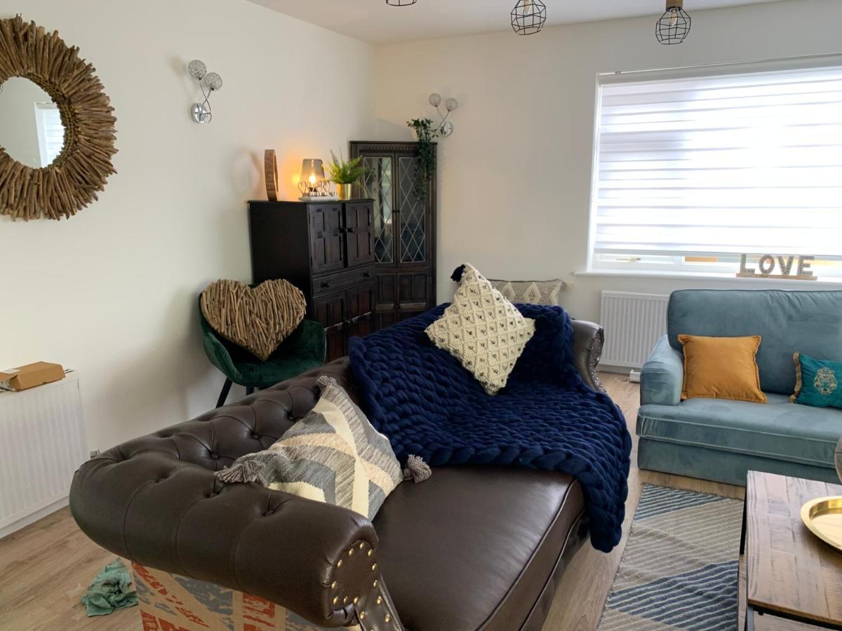 Shore Lodge. 4 Bed Bungalow Only Mtrs From The Beach. Sleeps 8 Sutton-on-Sea Extérieur photo